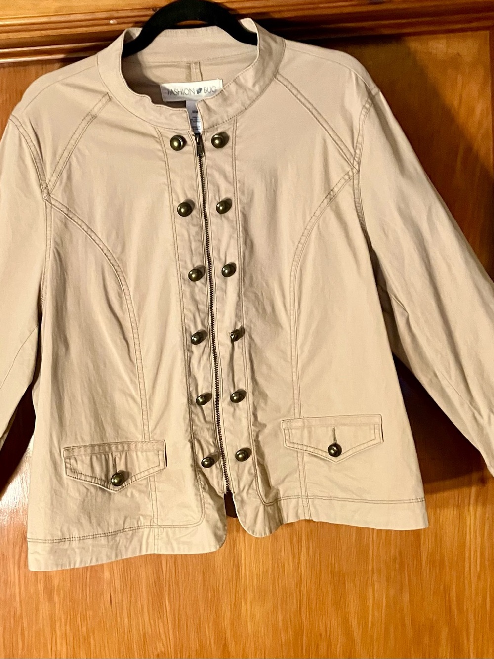 Vintage Fashion Bug Beige Utility Jacket with Button Front